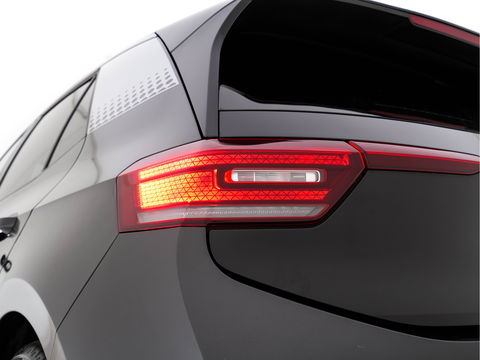 Volkswagen ID.3 First Max 58 kWh [ 3-Fase ] (INCL-BTW) *PANO | HEAD-UP | ADAPTIVE-CRUISE | FULL-LED | CAMERA | KEYLESS | MICROFIBRE | AMBIENT-LIGHT | NAVI-FULLMAP | DAB+ | ECC | PDC | SPORT-SEATS | DIGI-COCKPIT | 20"ALU*