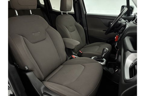 Jeep Renegade 1.4 MultiAir 141PK Airco Cruise Navigatie PDC 17"LMV Stoel/Stuurverwarming