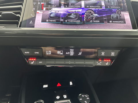 Audi Q4 e-tron 40 S edition 77 kWh S-Line-Sportpack [ 3-Fase ] (INCL-BTW) *HEAT-PUMP | LEATHER-FABRIC | MATRIX-LED | ADAPTIVE-CRUISE | AMBIENT-LIGHT | DIGI-COCKPIT | AUDI-SOUND | DAB+ | KEYLESS | SHIFT-PADDLES | CAMERA | HEATED-SPORTSEATS | 20''ALU*