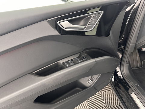 Audi Q4 e-tron 40 S edition 77 kWh S-Line-Sportpack [ 3-Fase ] (INCL-BTW) *HEAT-PUMP | LEATHER-FABRIC | MATRIX-LED | ADAPTIVE-CRUISE | AMBIENT-LIGHT | DIGI-COCKPIT | AUDI-SOUND | DAB+ | KEYLESS | SHIFT-PADDLES | CAMERA | HEATED-SPORTSEATS | 20''ALU*