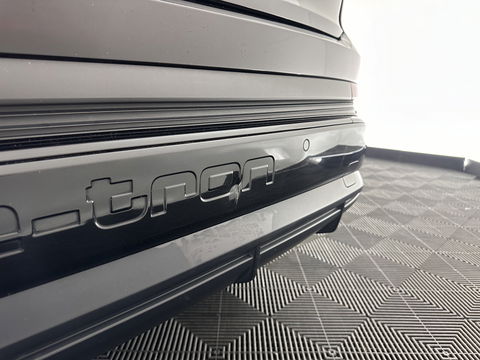 Audi Q4 e-tron 40 S edition 77 kWh S-Line-Sportpack [ 3-Fase ] (INCL-BTW) *HEAT-PUMP | LEATHER-FABRIC | MATRIX-LED | ADAPTIVE-CRUISE | AMBIENT-LIGHT | DIGI-COCKPIT | AUDI-SOUND | DAB+ | KEYLESS | SHIFT-PADDLES | CAMERA | HEATED-SPORTSEATS | 20''ALU*