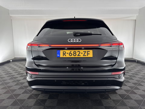 Audi Q4 e-tron 40 S edition 77 kWh S-Line-Sportpack [ 3-Fase ] (INCL-BTW) *HEAT-PUMP | LEATHER-FABRIC | MATRIX-LED | ADAPTIVE-CRUISE | AMBIENT-LIGHT | DIGI-COCKPIT | AUDI-SOUND | DAB+ | KEYLESS | SHIFT-PADDLES | CAMERA | HEATED-SPORTSEATS | 20''ALU*