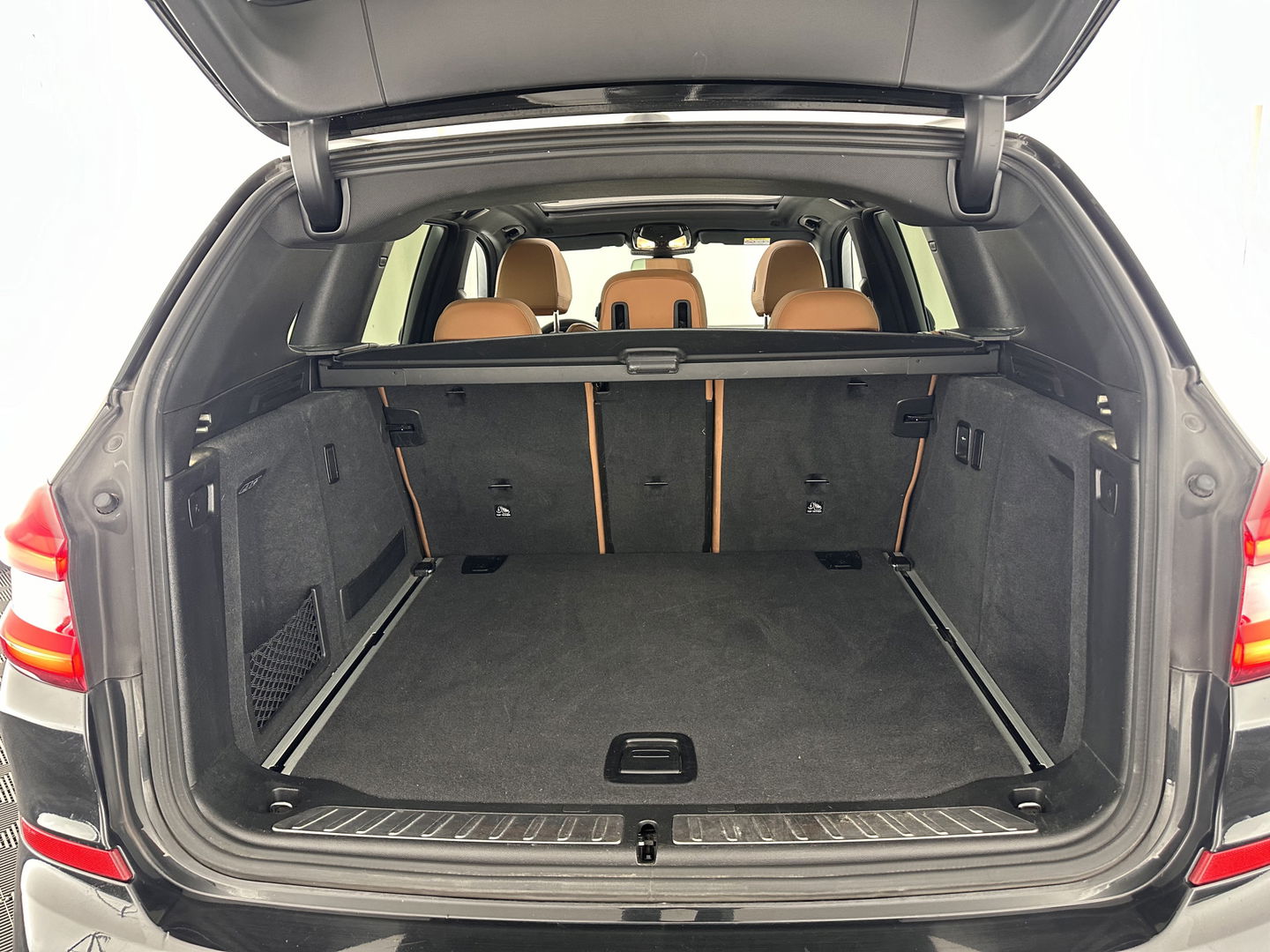 BMW X3 xDrive30i High Executive M-Sport-Pack Aut. *PANO | HEAD-UP | FULL-LEATHER | FULL-LED | DIGI-COCKPIT | ADAPTIVE-CRUISE | TOP-VIEW | KEYLESS | SPORT-SEATS | AMBIENT-LIGHT | NAVI-FULLMAP | 20''ALU | TOWBAR*
