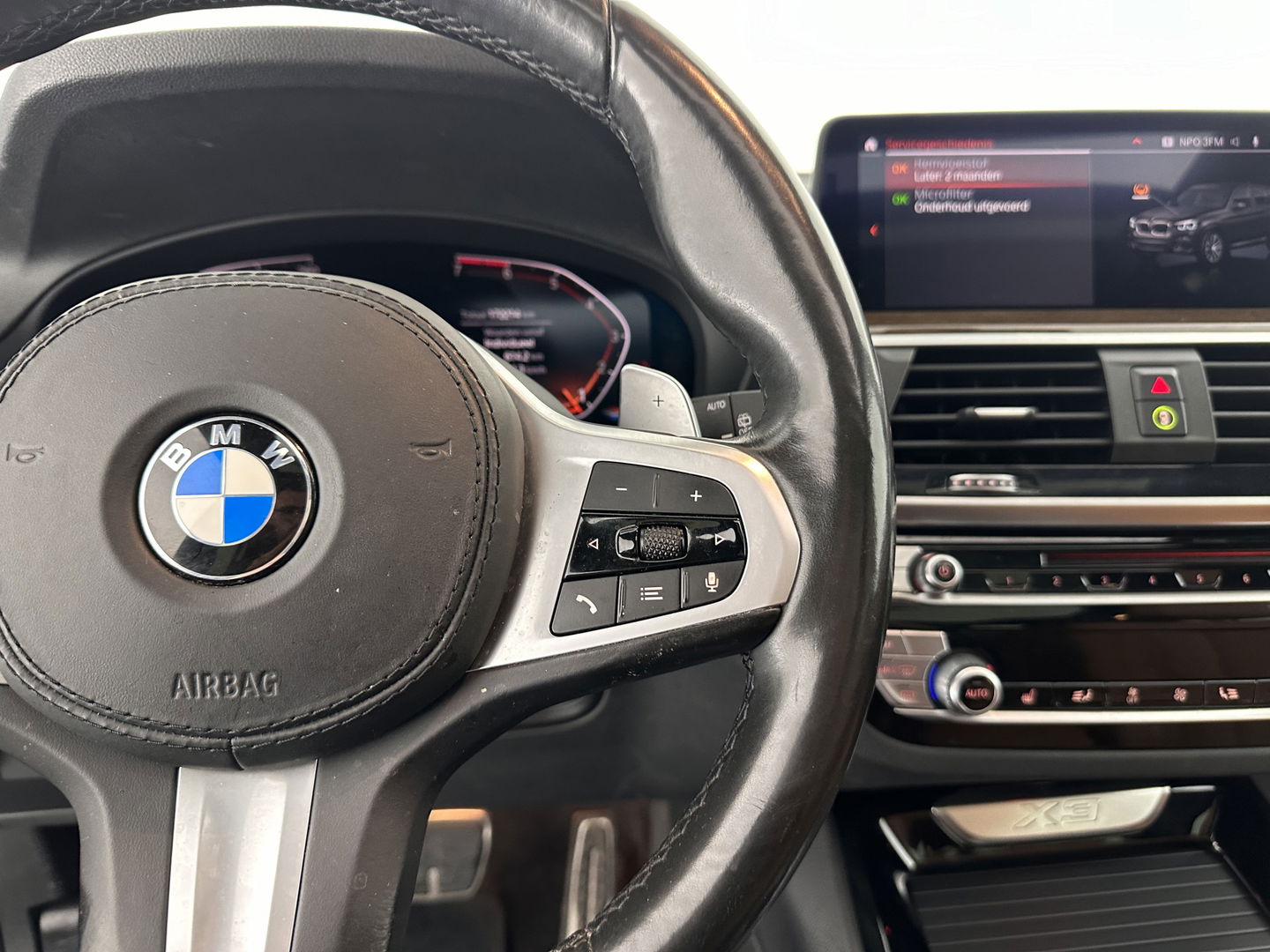 BMW X3 xDrive30i High Executive M-Sport-Pack Aut. *PANO | HEAD-UP | FULL-LEATHER | FULL-LED | DIGI-COCKPIT | ADAPTIVE-CRUISE | TOP-VIEW | KEYLESS | SPORT-SEATS | AMBIENT-LIGHT | NAVI-FULLMAP | 20''ALU | TOWBAR*