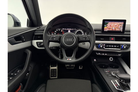 Audi A4 35 TFSI 150PK S-line Pano LED Clima Cruise Navigatie 18"LMV Parkeersensoren