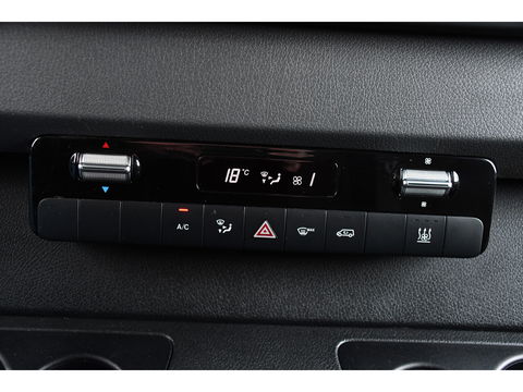 Mercedes-Benz Sprinter 319 V6 3.0 CDI L2H2 AMG Pakket! Camera, Cruise, Carplay, Automaat, LED, 190PK, Multimedia, Stoelverwarming, UNIEK!