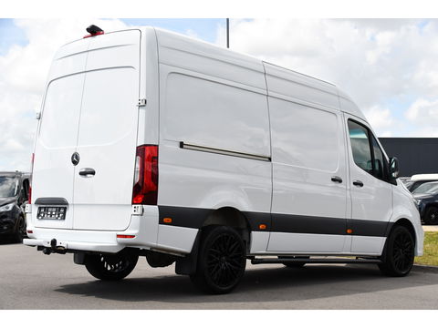 Mercedes-Benz Sprinter 319 V6 3.0 CDI L2H2 AMG Pakket! Camera, Cruise, Carplay, Automaat, LED, 190PK, Multimedia, Stoelverwarming, UNIEK!