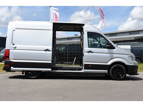 Volkswagen Crafter 35 2.0 TDI L3H3 Highline Adaptieve Cruise, Camera, Carplay, LED, Multimedia, 140PK, Automaat, 2 x Schuifdeur, Stoelverwarming, Uniek!