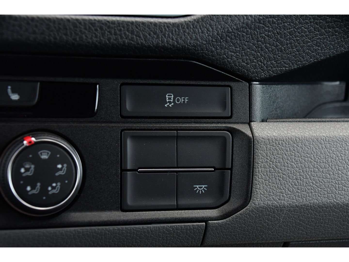 Volkswagen Crafter 35 2.0 TDI L3H3 Highline Adaptieve Cruise, Camera, Carplay, LED, Multimedia, 140PK, Automaat, 2 x Schuifdeur, Stoelverwarming, Uniek!