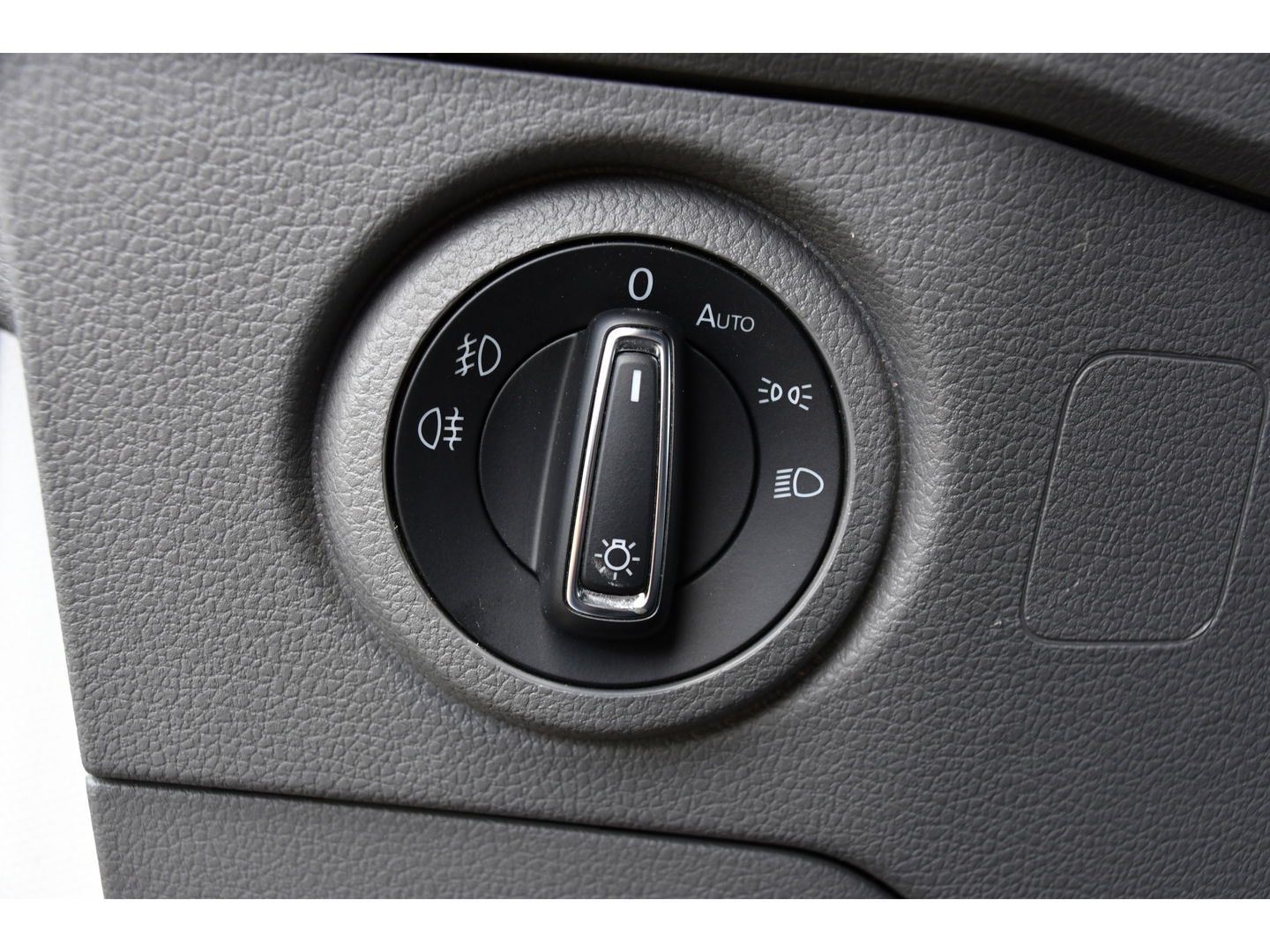 Volkswagen Crafter 35 2.0 TDI L3H3 Highline Adaptieve Cruise, Camera, Carplay, LED, Multimedia, 140PK, Automaat, 2 x Schuifdeur, Stoelverwarming, Uniek!