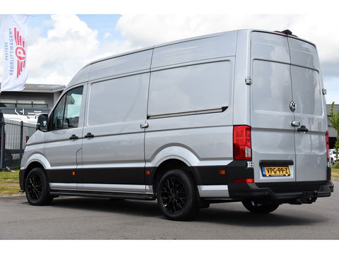 Volkswagen Crafter 35 2.0 TDI L3H3 Highline Adaptieve Cruise, Camera, Carplay, LED, Multimedia, 140PK, Automaat, 2 x Schuifdeur, Stoelverwarming, Uniek!