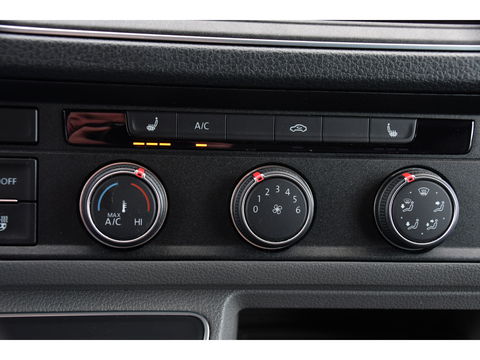 Volkswagen Crafter 35 2.0 TDI L3H3 Highline Adaptieve Cruise, Camera, Carplay, LED, Multimedia, 140PK, Automaat, 2 x Schuifdeur, Stoelverwarming, Uniek!