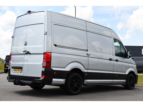 Volkswagen Crafter 35 2.0 TDI L3H3 Highline Adaptieve Cruise, Camera, Carplay, LED, Multimedia, 140PK, Automaat, 2 x Schuifdeur, Stoelverwarming, Uniek!