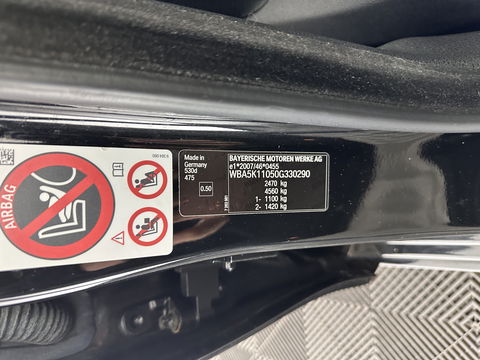 BMW 5 Serie Touring 530d High Executive Luxury-Line Aut. *PANO | LUXURY-LEATHER | HEAD-UP | BI-XENON | MEMORY-PACK | HIFI-SOUND | HEATED-COMFORT-SEATS | NAVI-FULLMAP | CRUISE | TOWBAR | SHIFT-PADDLES | LANE-ASSIST | ECC | PDC | 18''ALU*