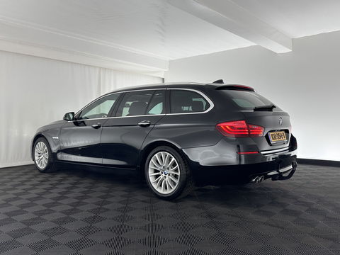 BMW 5 Serie Touring 530d High Executive Luxury-Line Aut. *PANO | LUXURY-LEATHER | HEAD-UP | BI-XENON | MEMORY-PACK | HIFI-SOUND | HEATED-COMFORT-SEATS | NAVI-FULLMAP | CRUISE | TOWBAR | SHIFT-PADDLES | LANE-ASSIST | ECC | PDC | 18''ALU*