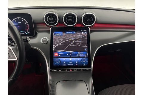 Mercedes-Benz C-Klasse 180 AMG Luxury Line 170PK Sfeer Burmester Trekhaak LED Virtual Camera Carplay Clima Cruise Navi 18"LMV PDC