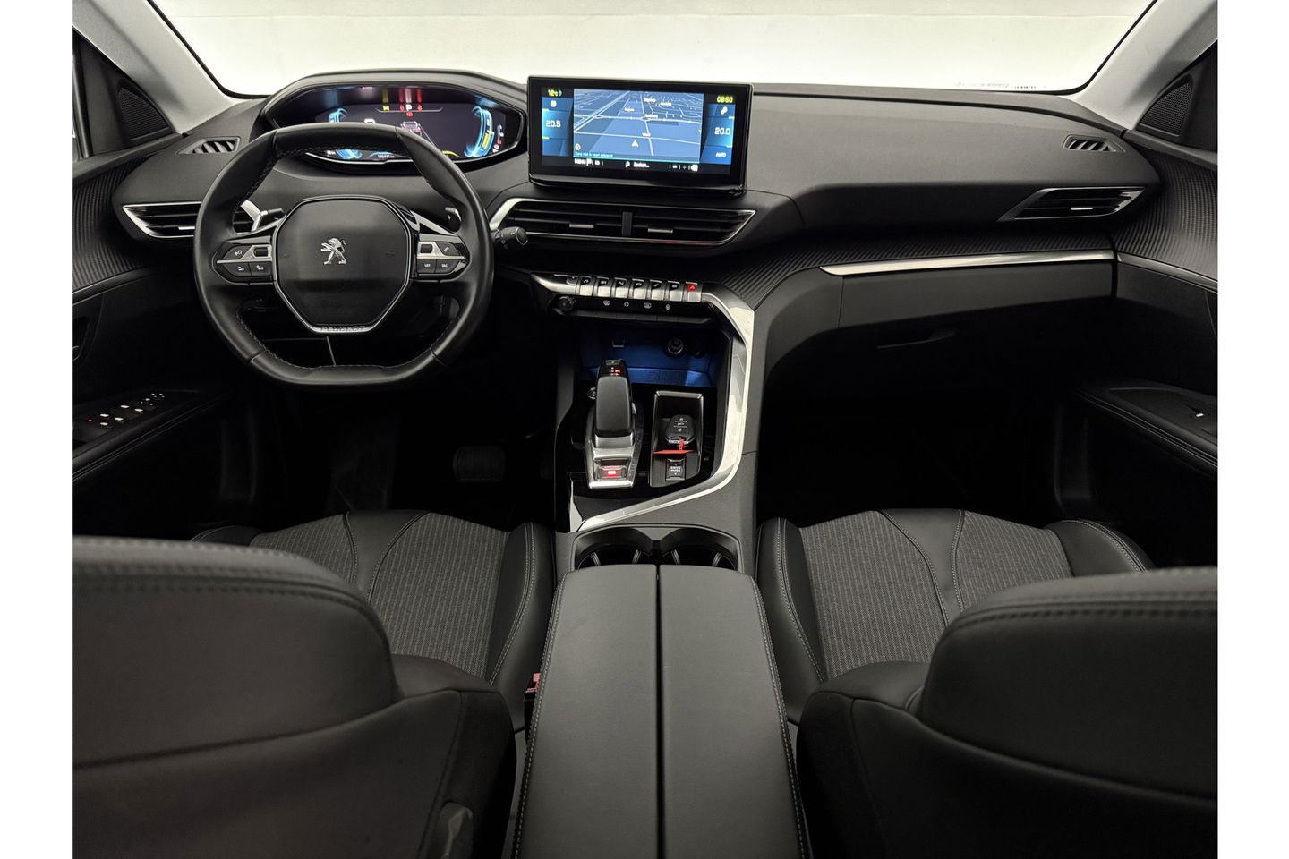 Peugeot 3008 1.6 HYbrid 222PK Allure 360Camera Carplay Virtual LED Trekhaak Clima Cruise Navi PDC 18''LMV
