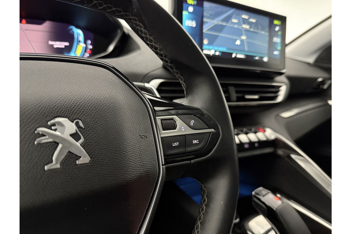 Peugeot 3008 1.6 HYbrid 222PK Allure 360Camera Carplay Virtual LED Trekhaak Clima Cruise Navi PDC 18''LMV