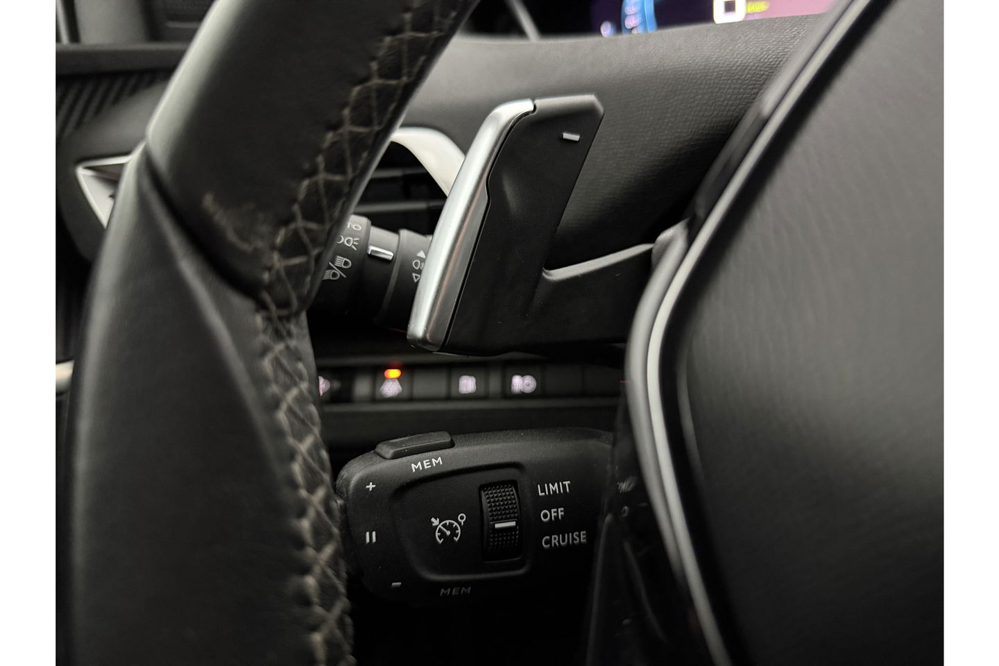 Peugeot 3008 1.6 HYbrid 222PK Allure 360Camera Carplay Virtual LED Trekhaak Clima Cruise Navi PDC 18''LMV