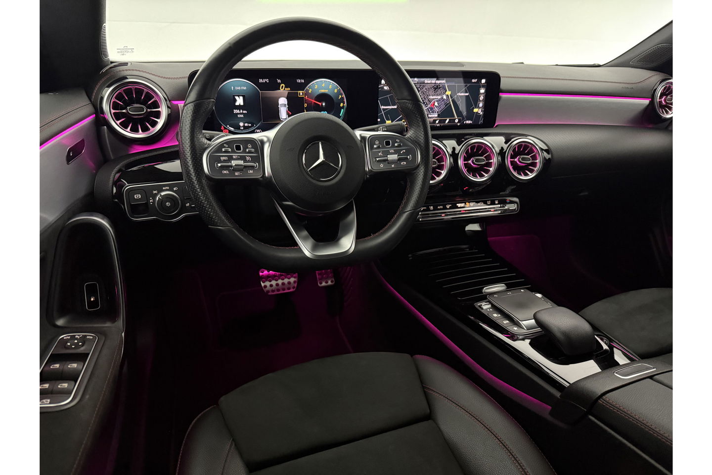 Mercedes-Benz CLA-Klasse 250 e AMG 235PK Hybride Sfeerverl. LED Virtual Trekhaak Camera Cruise Navi 18"LMV PDC
