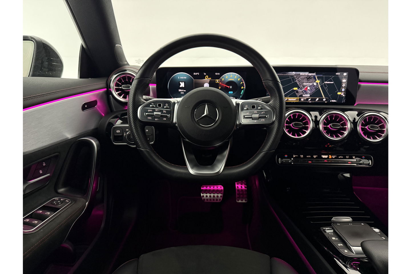 Mercedes-Benz CLA-Klasse 250 e AMG 235PK Hybride Sfeerverl. LED Virtual Trekhaak Camera Cruise Navi 18"LMV PDC