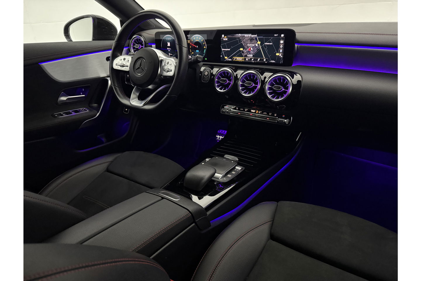 Mercedes-Benz CLA-Klasse 250 e AMG 235PK Hybride Sfeerverl. LED Virtual Trekhaak Camera Cruise Navi 18"LMV PDC