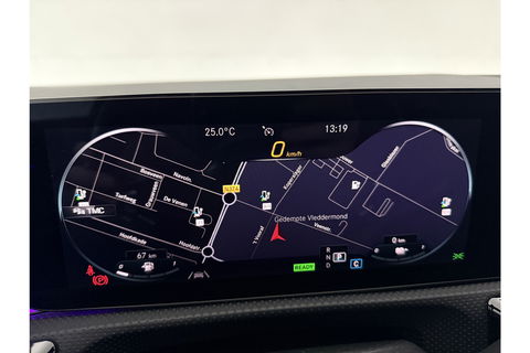 Mercedes-Benz CLA-Klasse 250 e AMG 235PK Hybride Sfeerverl. LED Virtual Trekhaak Camera Cruise Navi 18"LMV PDC