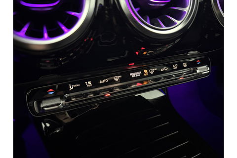 Mercedes-Benz CLA-Klasse 250 e AMG 235PK Hybride Sfeerverl. LED Virtual Trekhaak Camera Cruise Navi 18"LMV PDC