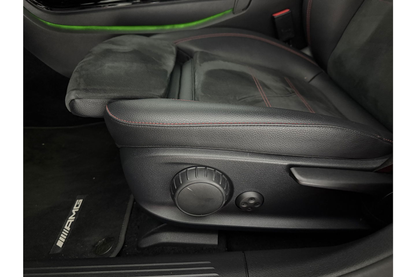 Mercedes-Benz CLA-Klasse 250 e AMG 235PK Hybride Sfeerverl. LED Virtual Trekhaak Camera Cruise Navi 18"LMV PDC
