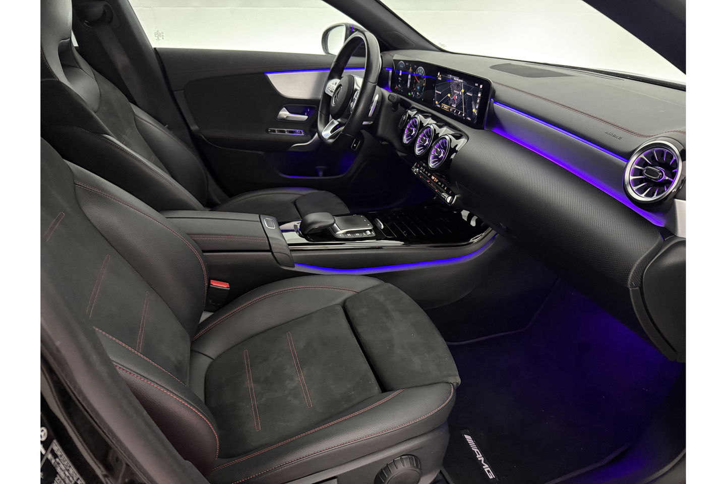 Mercedes-Benz CLA-Klasse 250 e AMG 235PK Hybride Sfeerverl. LED Virtual Trekhaak Camera Cruise Navi 18"LMV PDC