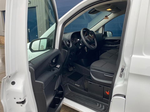Mercedes-Benz Vito 114 CDI Lang LAADKLEP / AIRCO / CRUISE CONTROLE / NAVI / AUTOMAAT