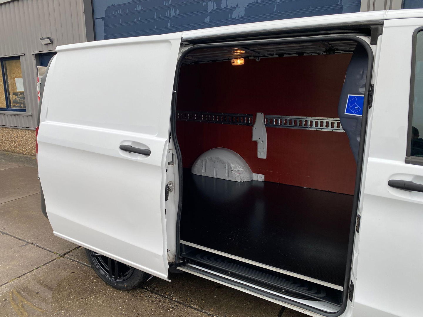 Mercedes-Benz Vito 114 CDI Lang LAADKLEP / AIRCO / CRUISE CONTROLE / NAVI / AUTOMAAT