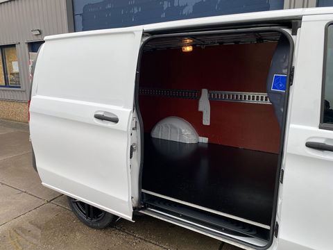 Mercedes-Benz Vito 114 CDI Lang LAADKLEP / AIRCO / CRUISE CONTROLE / NAVI / AUTOMAAT