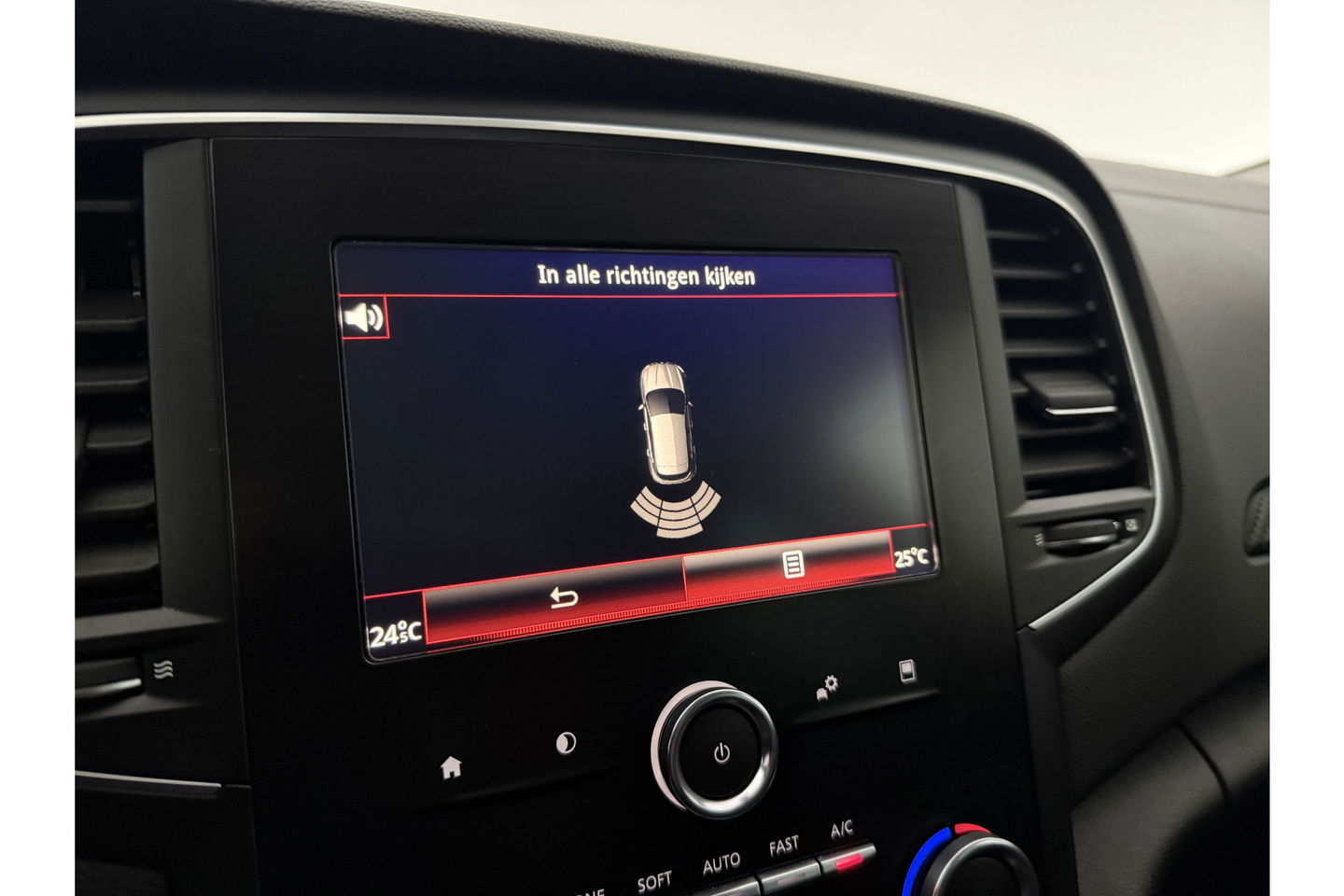 Renault Mégane 1.2 TCe Limited Clima Cruise Navi PDC 16''LMV