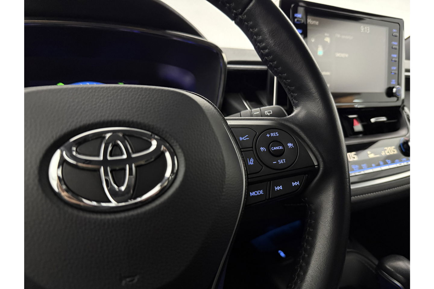 Toyota Corolla 1.8 Hybrid 148PK Camera Clima Cruise LED Virtual Navigatie 17"LMV