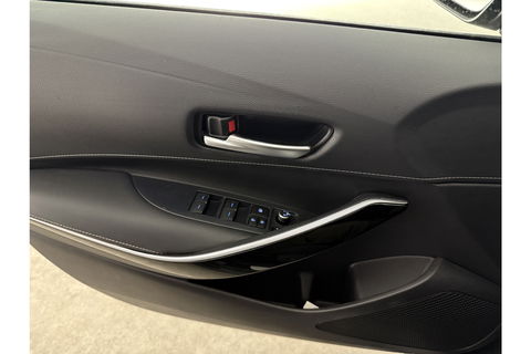 Toyota Corolla 1.8 Hybrid 148PK Camera Clima Cruise LED Virtual Navigatie 17"LMV