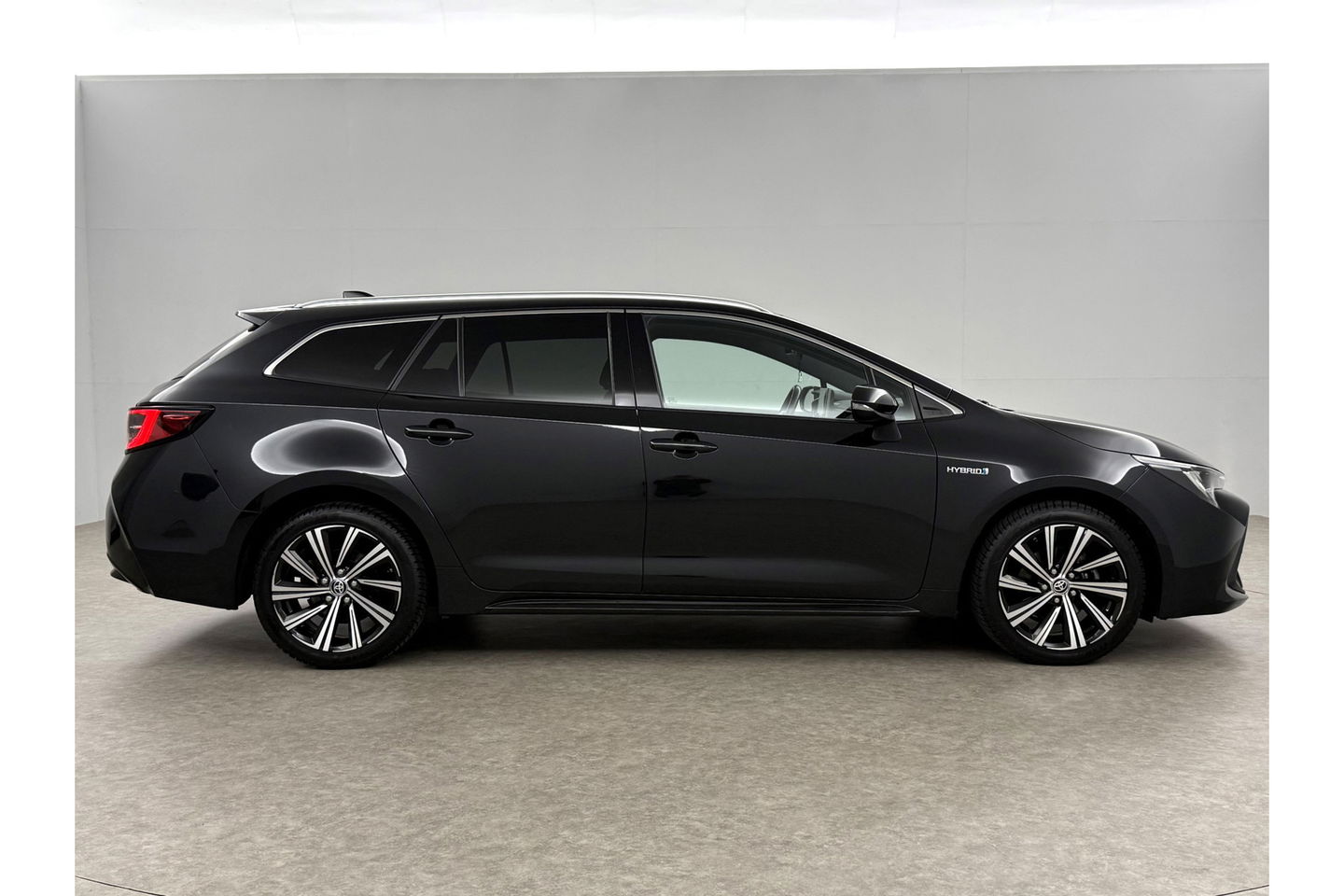 Toyota Corolla 1.8 Hybrid 148PK Camera Clima Cruise LED Virtual Navigatie 17"LMV
