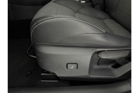 Toyota Corolla 1.8 Hybrid 148PK Camera Clima Cruise LED Virtual Navigatie 17"LMV