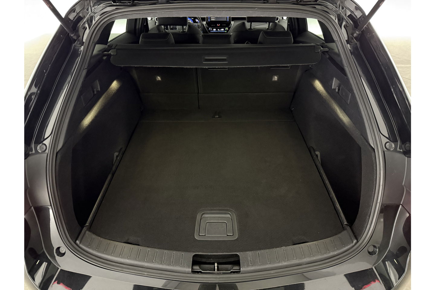 Toyota Corolla 1.8 Hybrid 148PK Camera Clima Cruise LED Virtual Navigatie 17"LMV