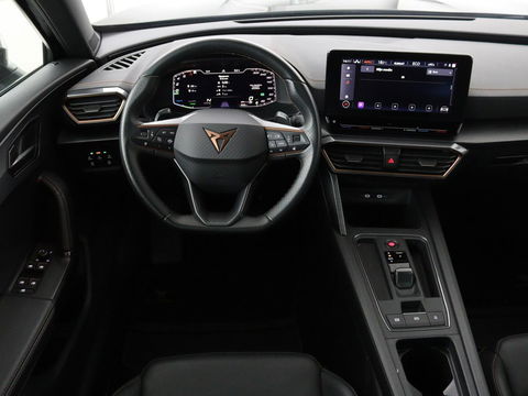 CUPRA Formentor 1.4 e-Hybrid | Leder | Stoel & stuurverwarming | Adaptive cruise | Memory | Full LED | Keyless | Sfeerverlichting | Bluetooth