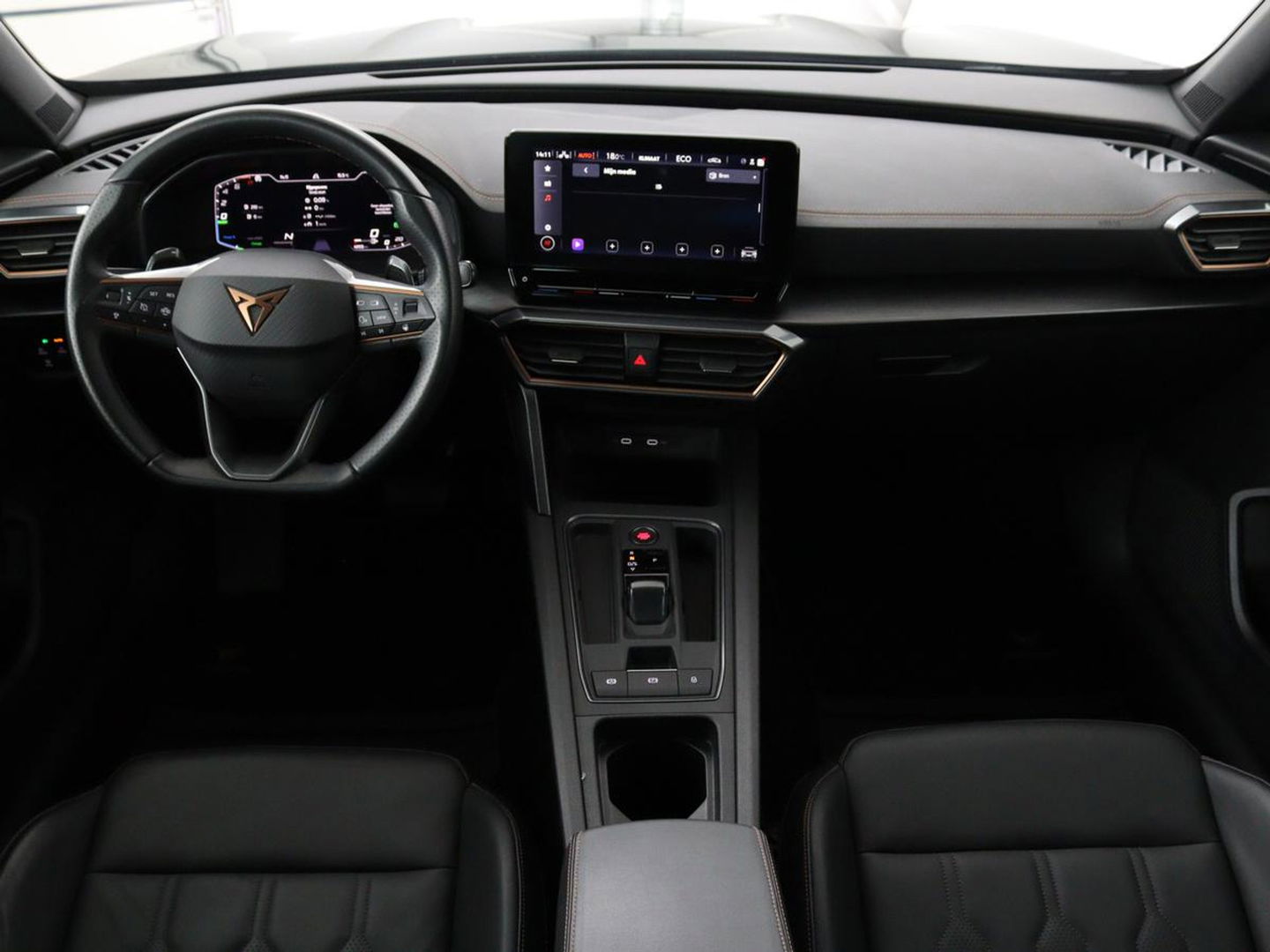 CUPRA Formentor 1.4 e-Hybrid | Leder | Stoel & stuurverwarming | Adaptive cruise | Memory | Full LED | Keyless | Sfeerverlichting | Bluetooth