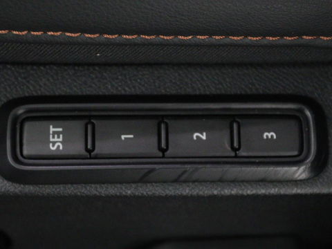 CUPRA Formentor 1.4 e-Hybrid | Leder | Stoel & stuurverwarming | Adaptive cruise | Memory | Full LED | Keyless | Sfeerverlichting | Bluetooth