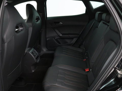 CUPRA Formentor 1.4 e-Hybrid | Leder | Stoel & stuurverwarming | Adaptive cruise | Memory | Full LED | Keyless | Sfeerverlichting | Bluetooth