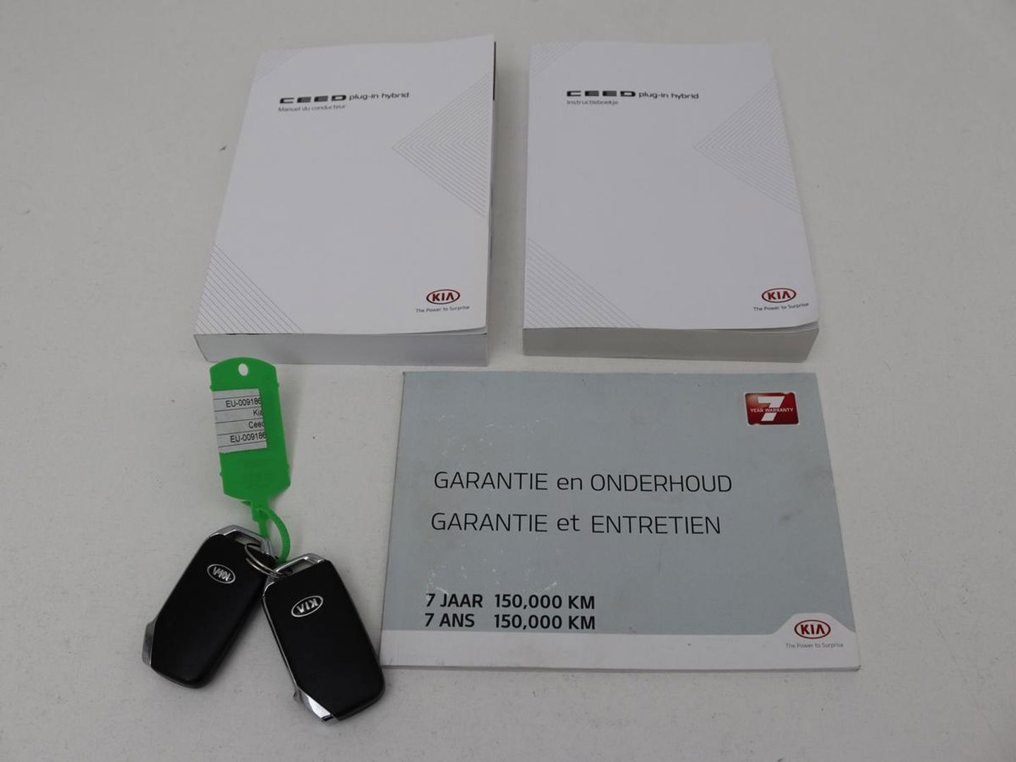 Kia Xceed 1.6 GDI PHEV | Carplay | Navigatie | Half leder | Climate control | Keyless | Full LED | Cruise control | Bluetooth