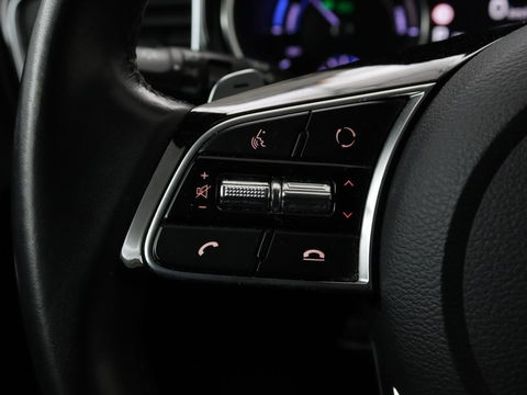 Kia Xceed 1.6 GDI PHEV | Carplay | Navigatie | Half leder | Climate control | Keyless | Full LED | Cruise control | Bluetooth