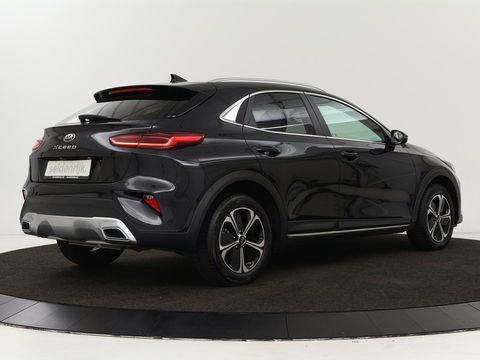 Kia Xceed 1.6 GDI PHEV | Carplay | Navigatie | Half leder | Climate control | Keyless | Full LED | Cruise control | Bluetooth