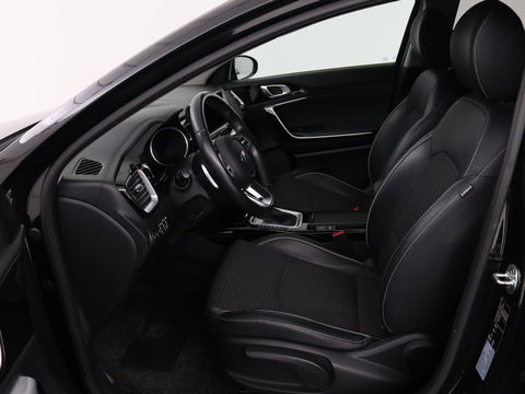 Kia Xceed 1.6 GDI PHEV | Carplay | Navigatie | Half leder | Climate control | Keyless | Full LED | Cruise control | Bluetooth