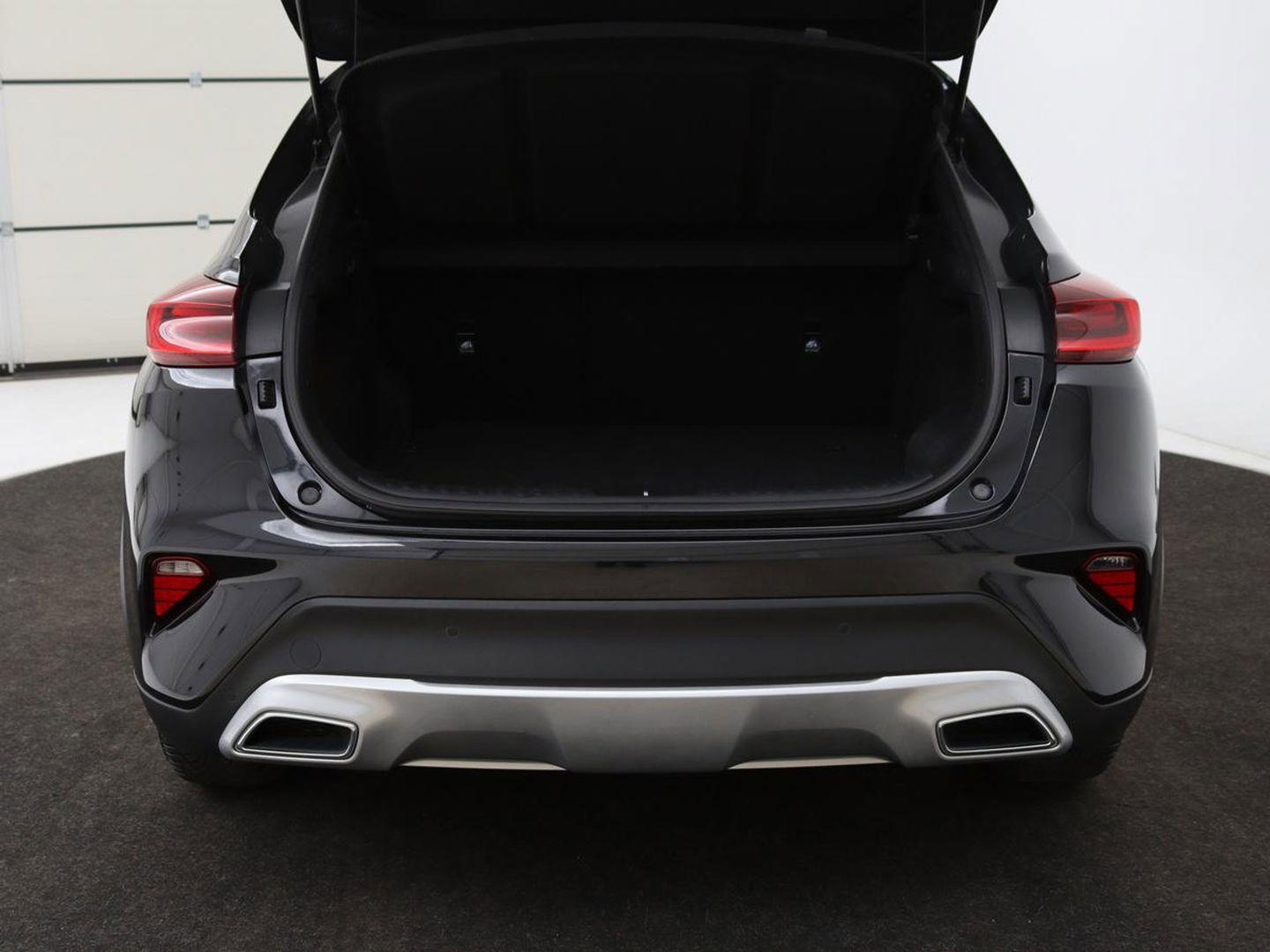 Kia Xceed 1.6 GDI PHEV | Carplay | Navigatie | Half leder | Climate control | Keyless | Full LED | Cruise control | Bluetooth