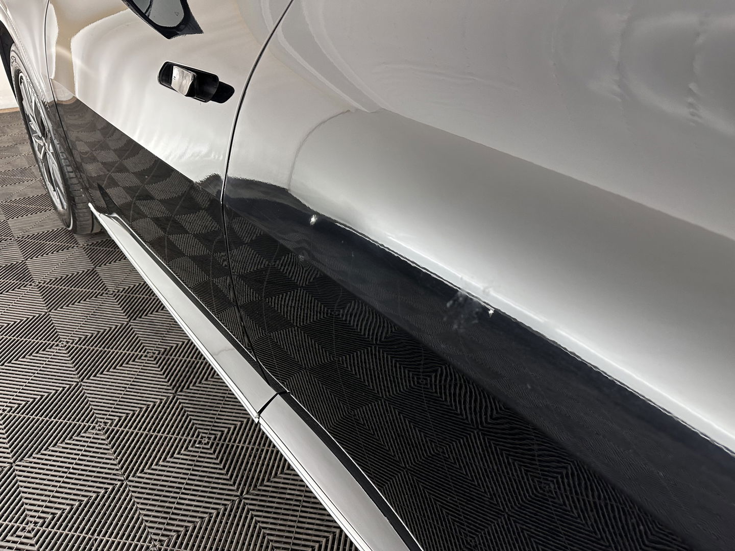 Kia Ev6 Plus 77.4 kWh [ 3-Fase ] (INCL-BTW) *HEAT-PUMP | LUXURY-LEATHER | ADAPT-CRUISE | WIDE-SCREEN-DIGI-COCKPIT | MERIDIAN-AUDIO | MEMORY-PACK | FULL-LED | KEYLESS | CAMERA | DAB | BLIND-SPOT | NAVI-FULLMAP | ...