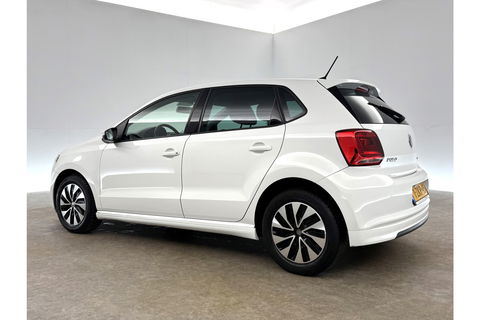 Volkswagen Polo 1.4 TDI Airco Cruise Navigatie Bluetooth Elektrpakket 15"LMV